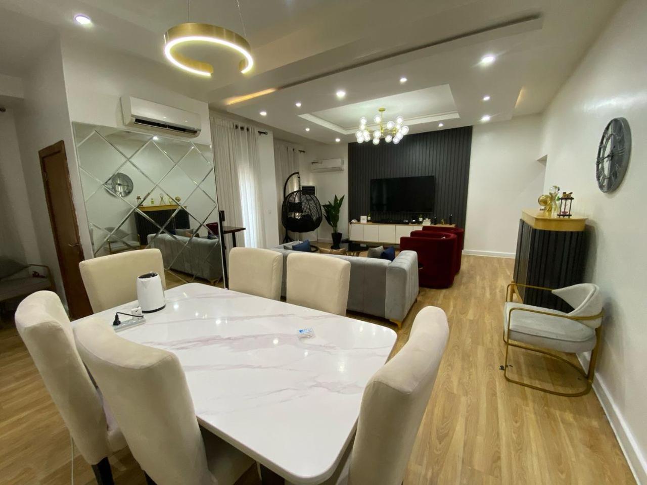 2-Bedroom Furnished Apartment - Lekki لاغوس المظهر الخارجي الصورة